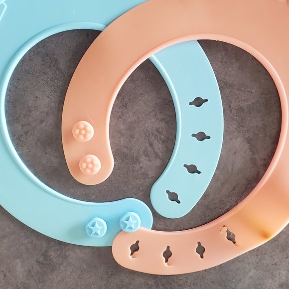 Silicone bib set - Picture 2 of 3